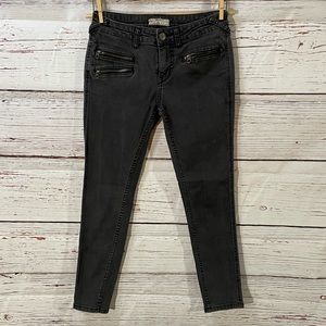 Free People Skinny moto jeans 3 zip front pockets